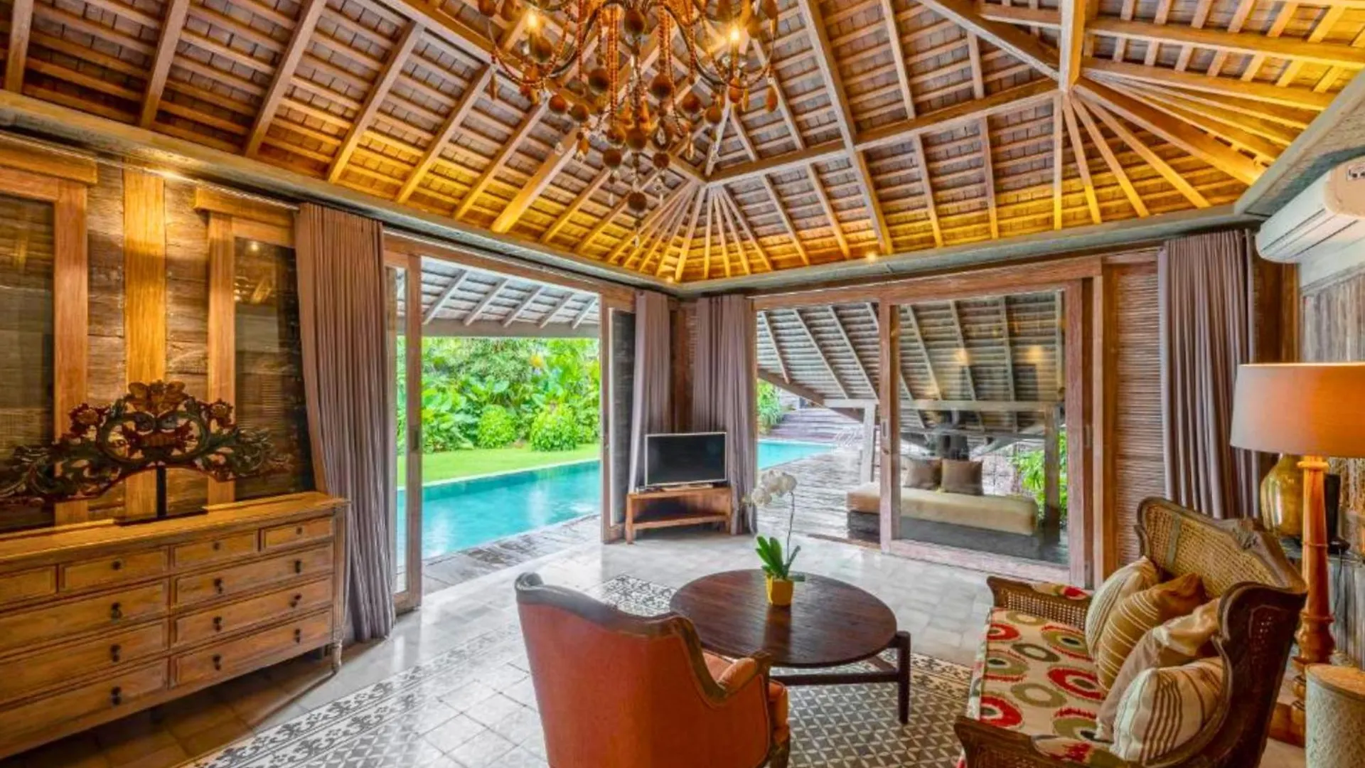 Janardana 4 Bedroom Private Pool Villa Zn157 Canggu